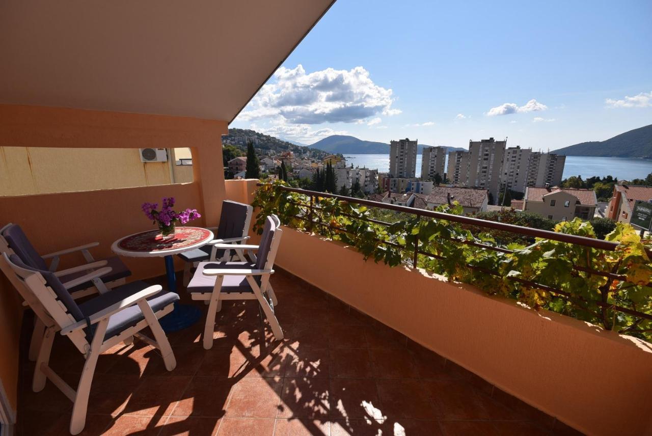 Al Mare Apartment Igalo Exterior photo