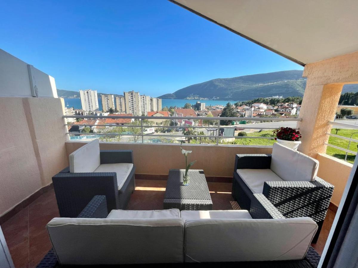 Al Mare Apartment Igalo Exterior photo