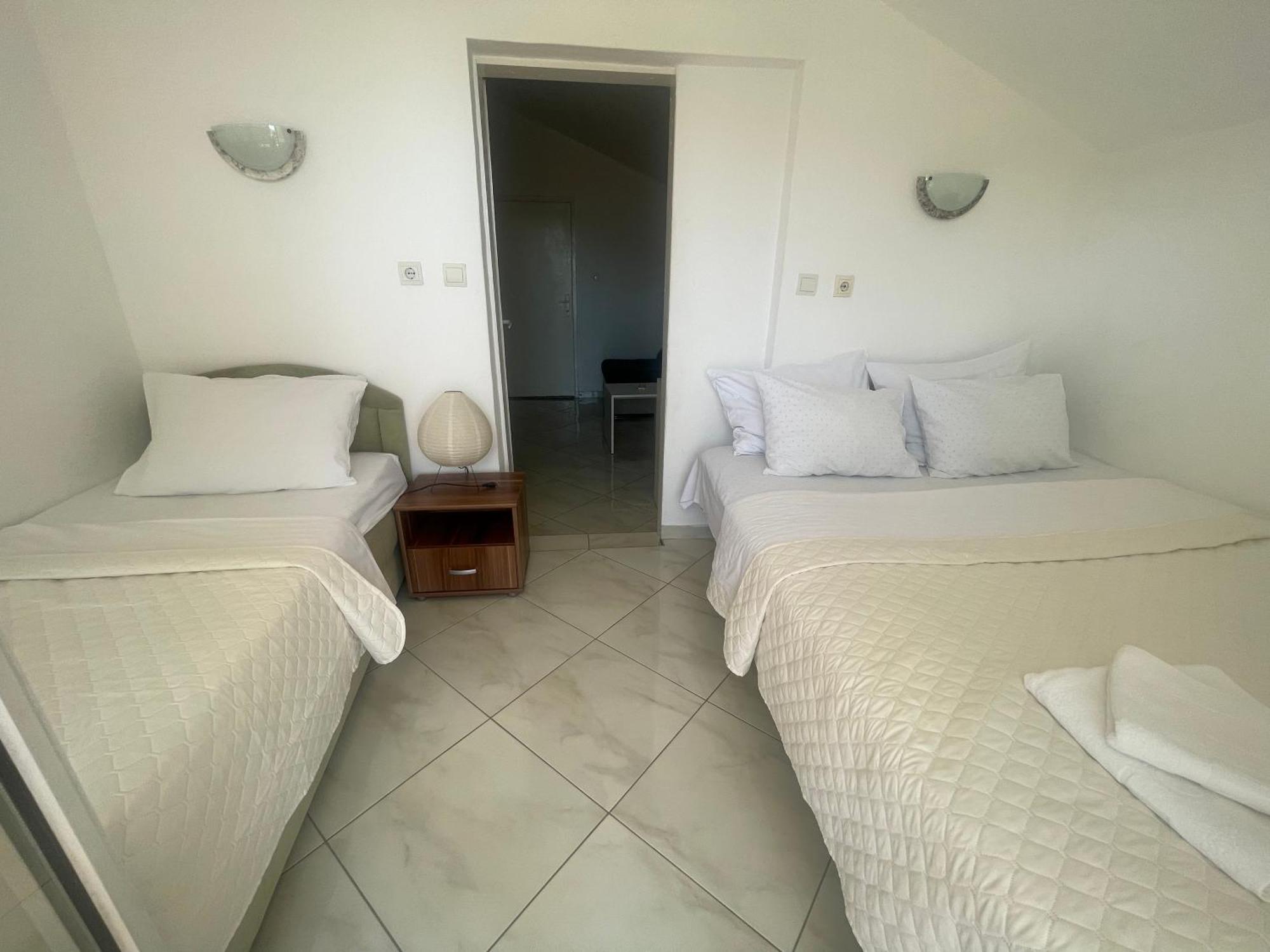 Al Mare Apartment Igalo Exterior photo